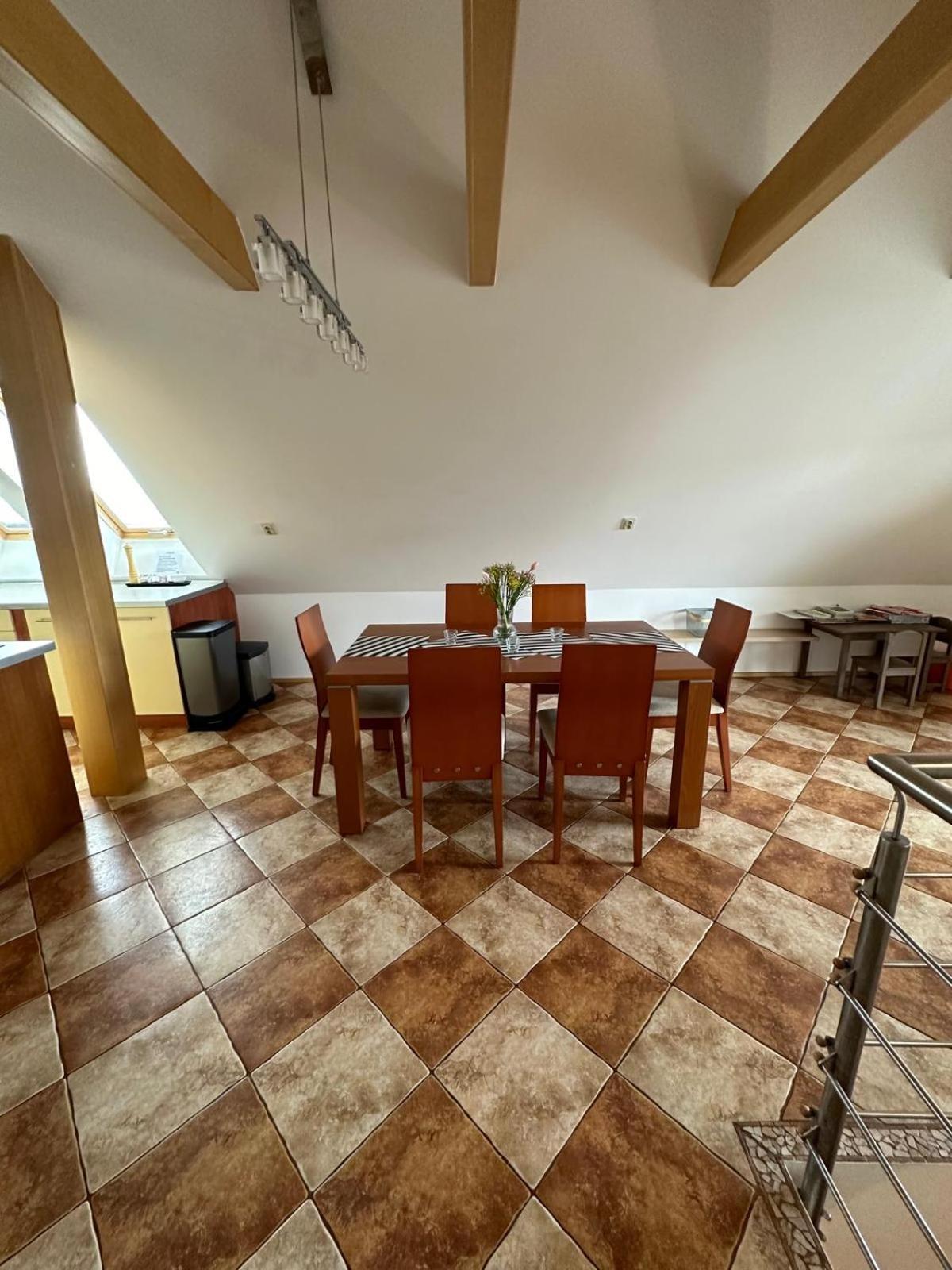 Apartman Lipa Mikulov Exterior photo
