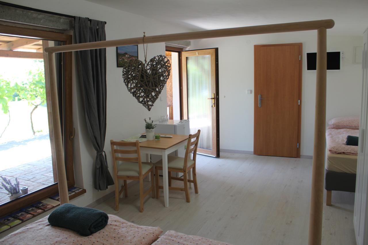 Apartman Lipa Mikulov Exterior photo